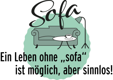 Zu sehen ist das Logo vom Café Sofa: Ein hellgrüner Kreis mit einem dunkel-grünen Sofa. Davor steht ein weißer, runden Tisch. Daneben steht eine Stehlampe. Darunter steht geschrieben: Ein Leben ohne Sofa ist möglich, aber sinnlos!